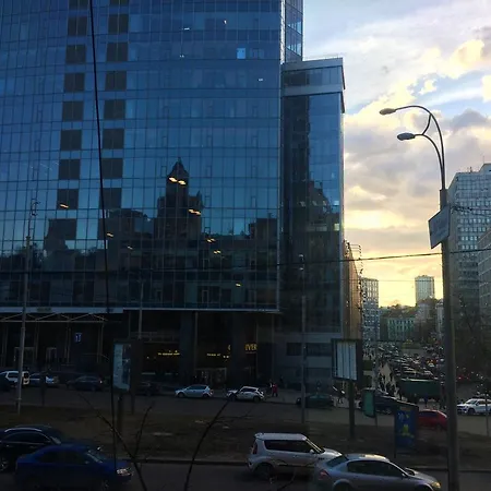 Partner Klovs'kyi * Kiev